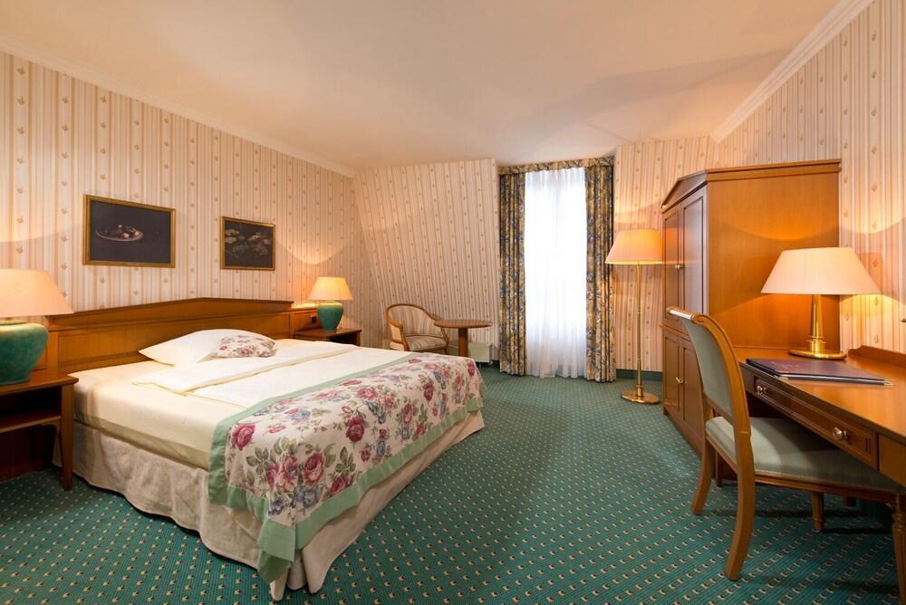 Hotel Am Schlosspark Gotha Esterno foto