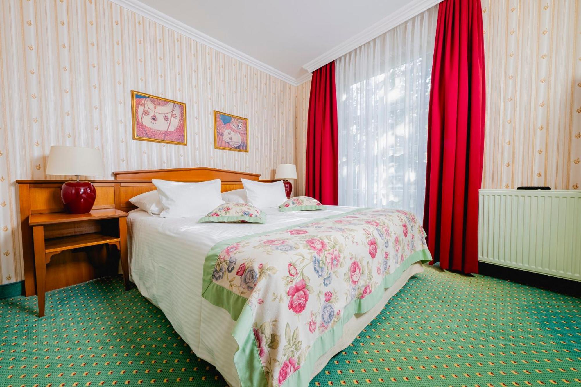 Hotel Am Schlosspark Gotha Esterno foto
