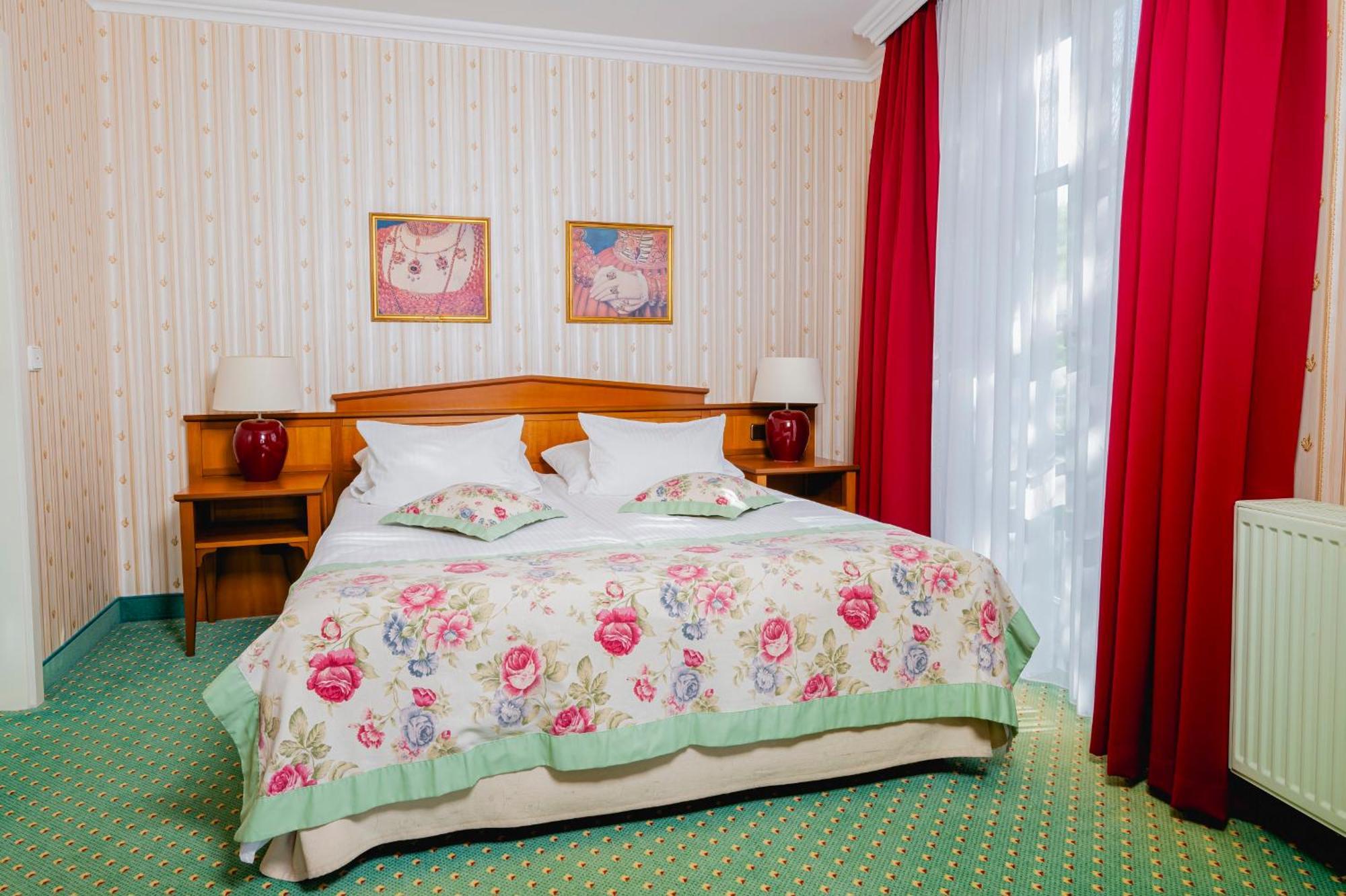 Hotel Am Schlosspark Gotha Esterno foto