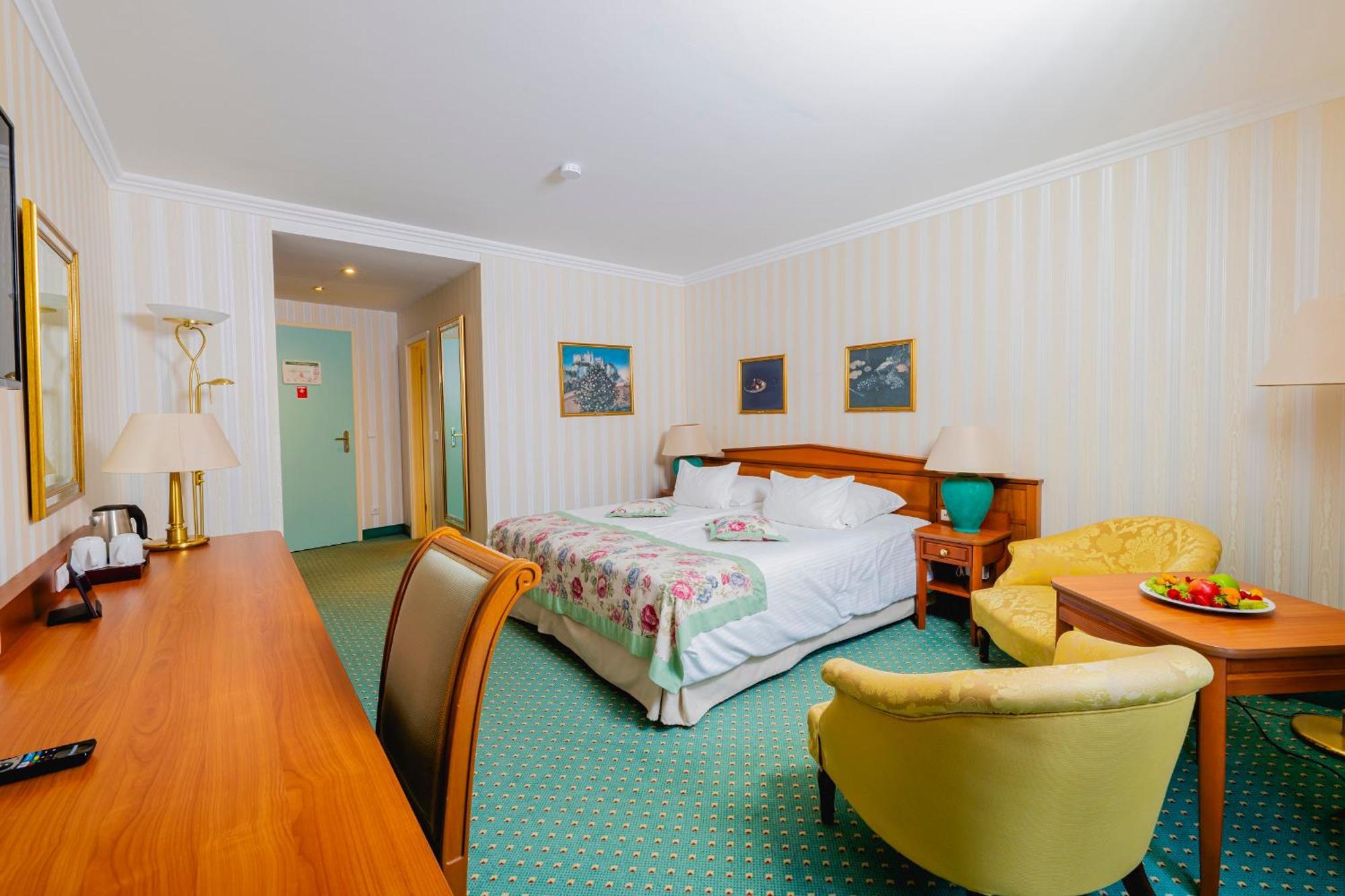 Hotel Am Schlosspark Gotha Esterno foto