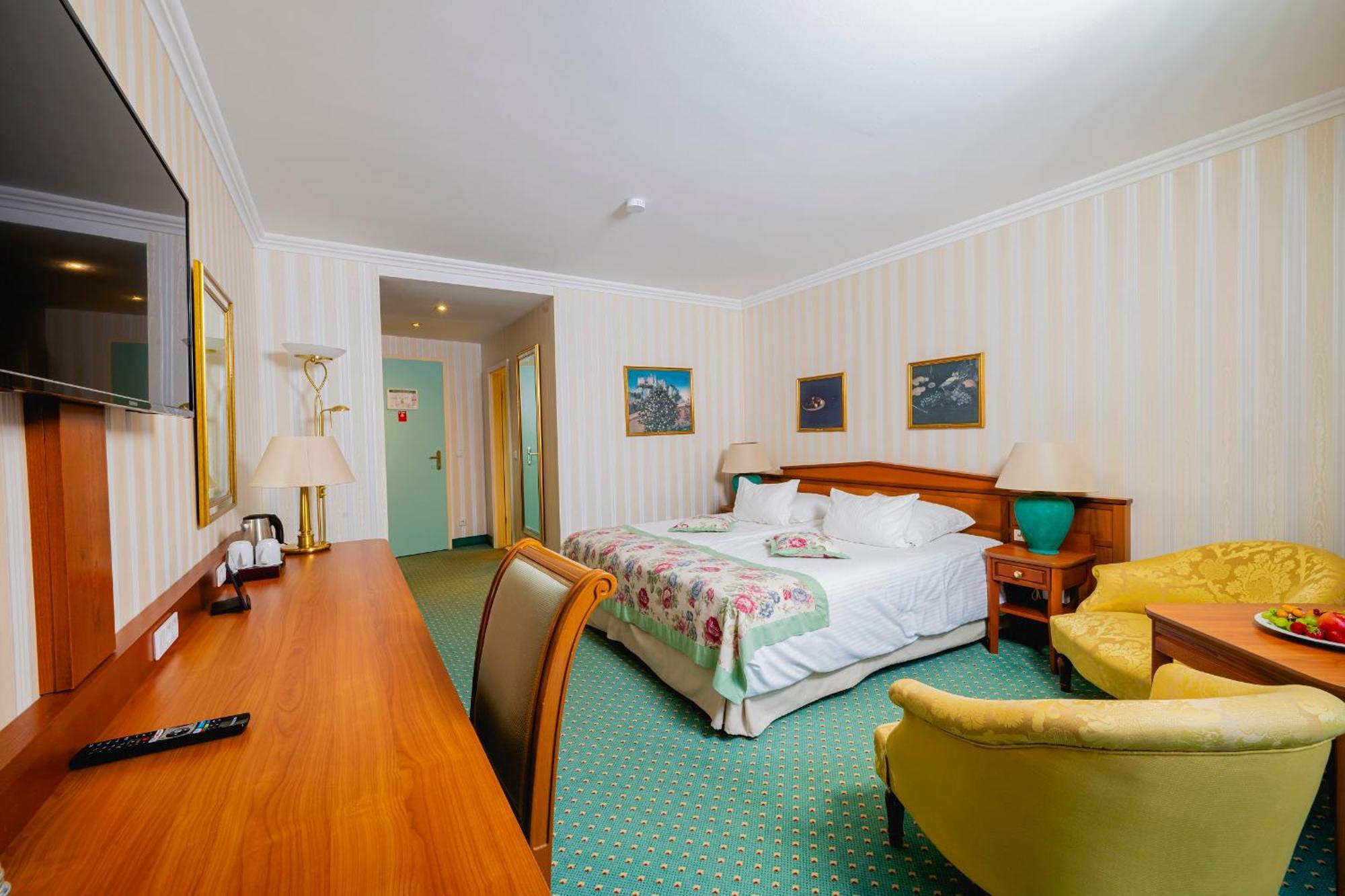 Hotel Am Schlosspark Gotha Esterno foto